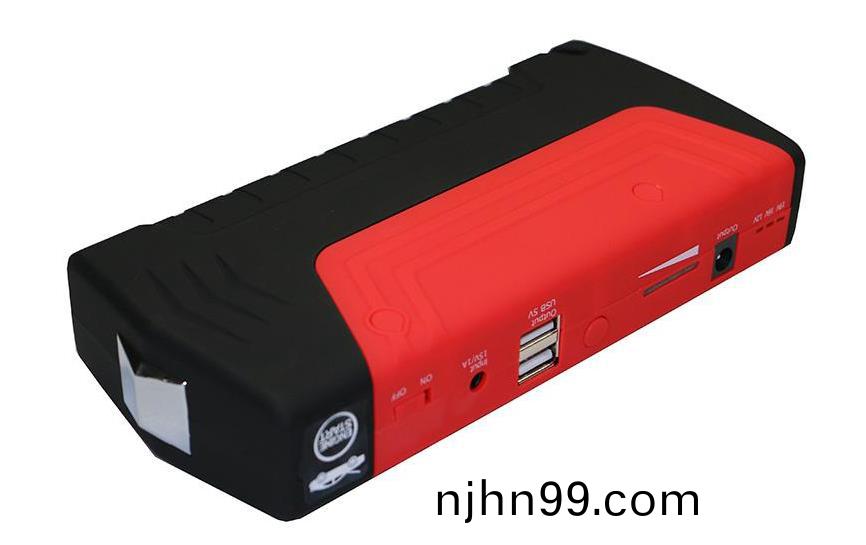 汽(qi)車應(ying)急(ji)啟動電(dian)源上(shang)