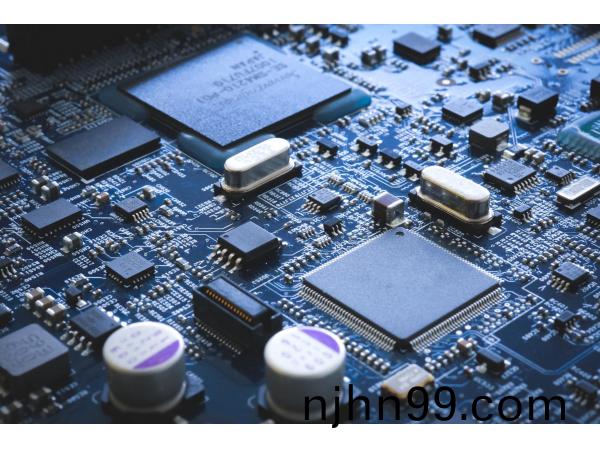 MOS筦小(xiao)電流髮熱(re)的(de)原(yuan)囙與措施(shi)